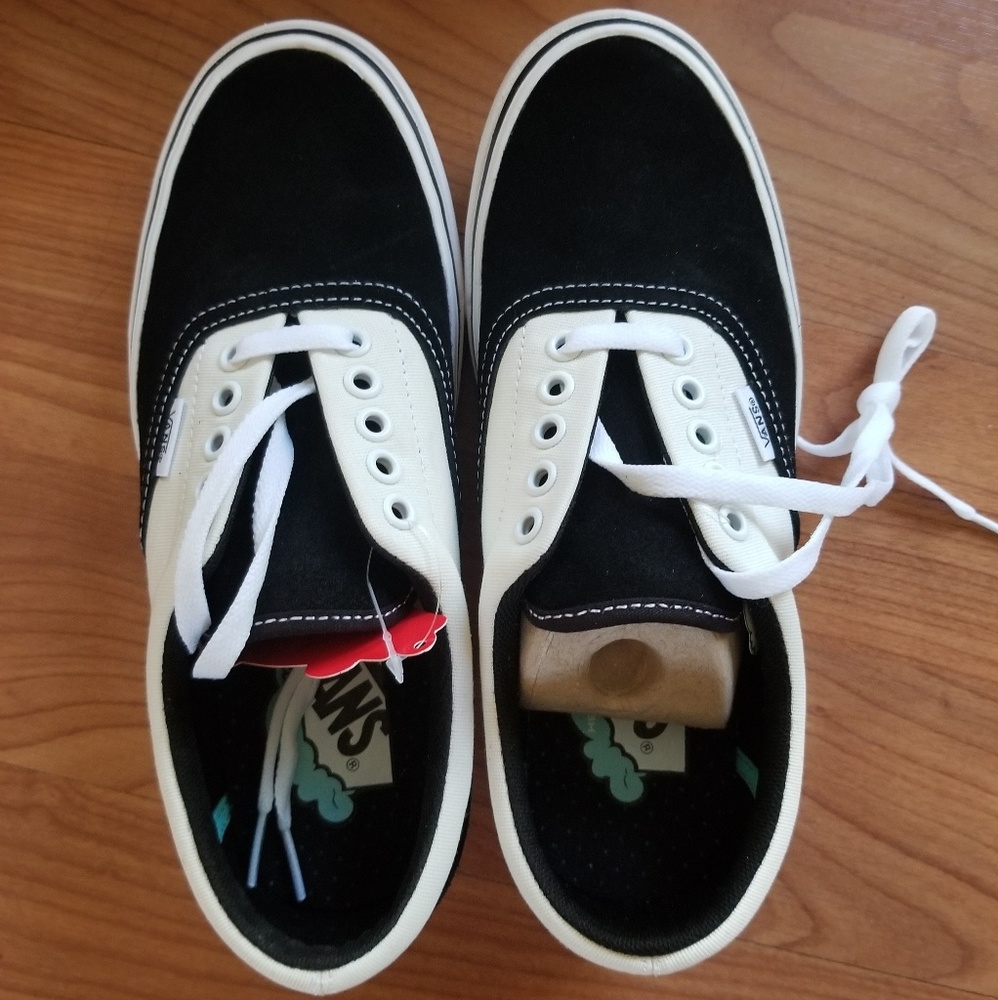 Comfycush Era Vans